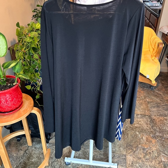 Giddy up glamour long sleeved plus size tunic. 2x NWT. - Picture 2 of 6